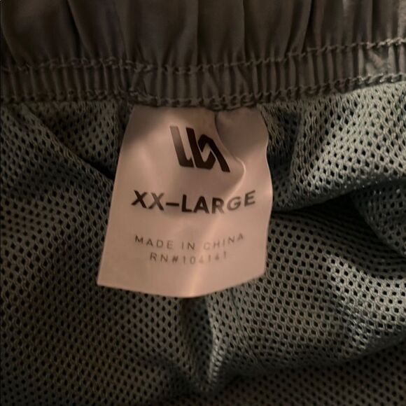 🆕 Men’s VRST 5” Woven Nylon Shorts size 2X - Picture 5 of 9